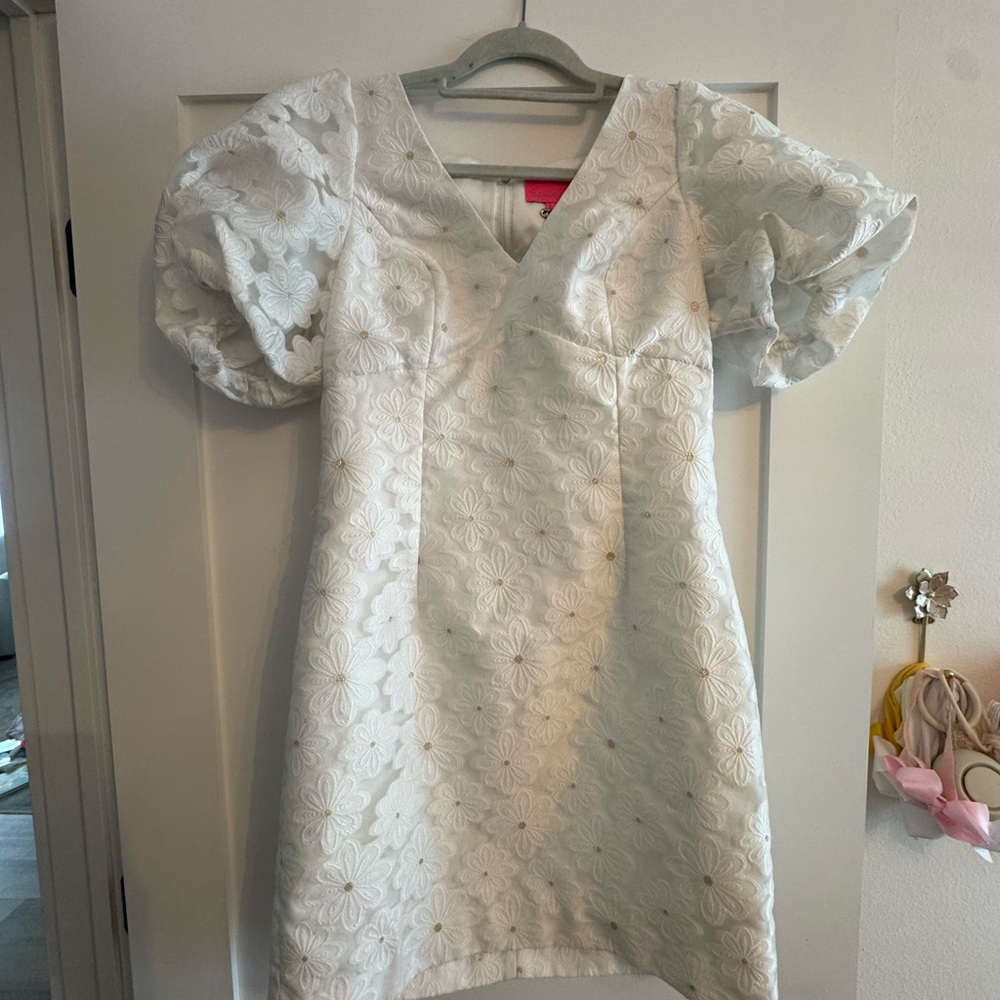 Lilly Pulitzer White Floral Eyelet Puff-Sleeve Shift Dress